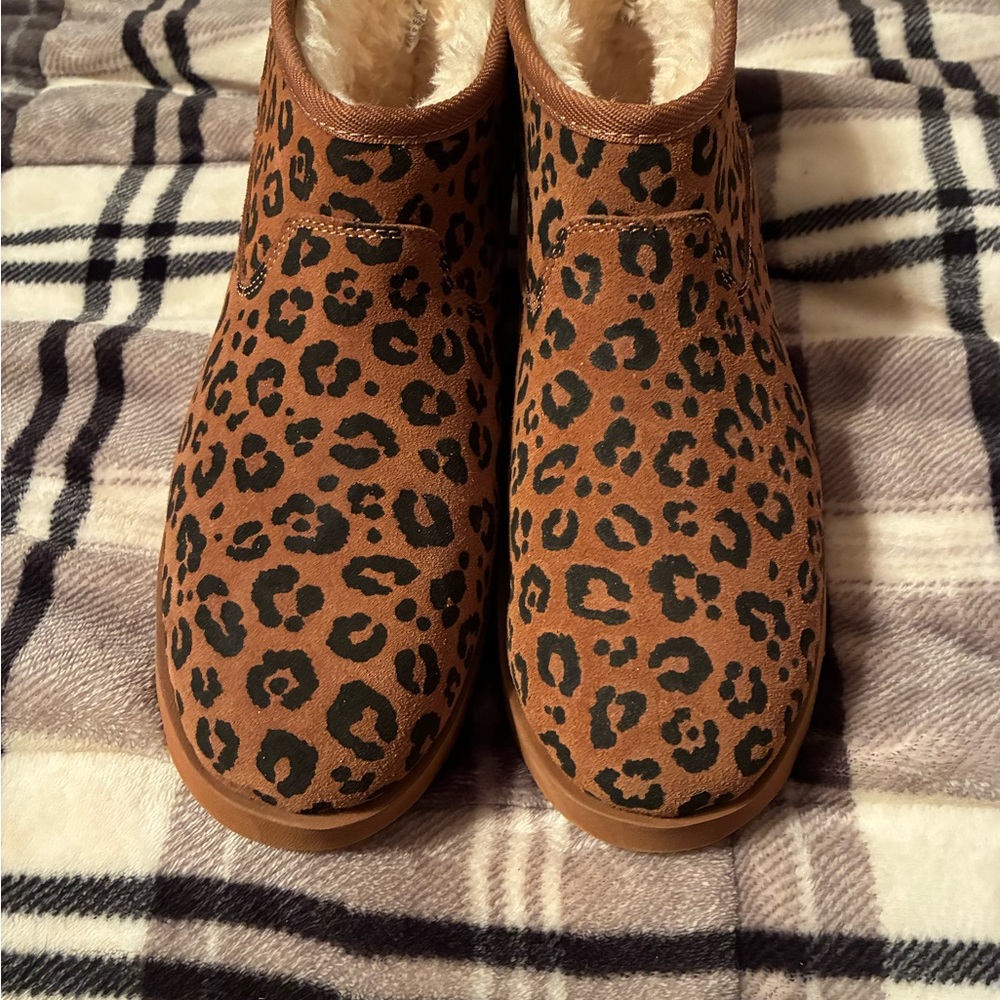 Time and Tru Tan Sole Boots